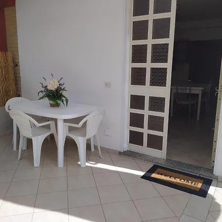 Casa Latiini 1-2 Apartment Pontinia