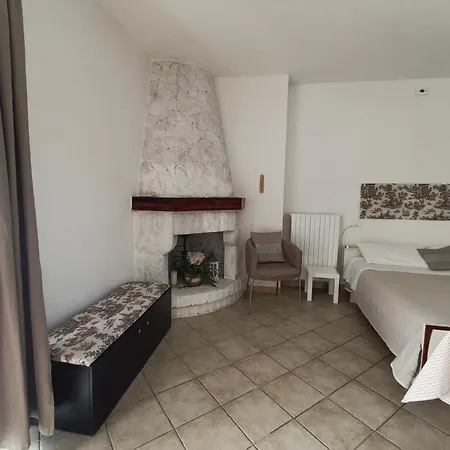 Casa Latiini 1-2 公寓 Pontinia